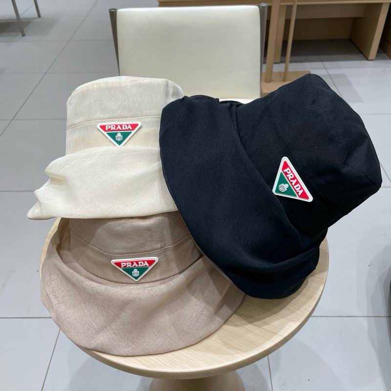 Prada hat 062705